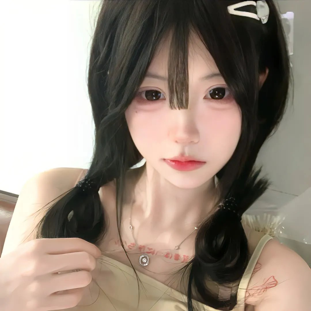 半点朱唇万客尝